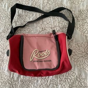 ROOTS Canada / pink / lunch bag